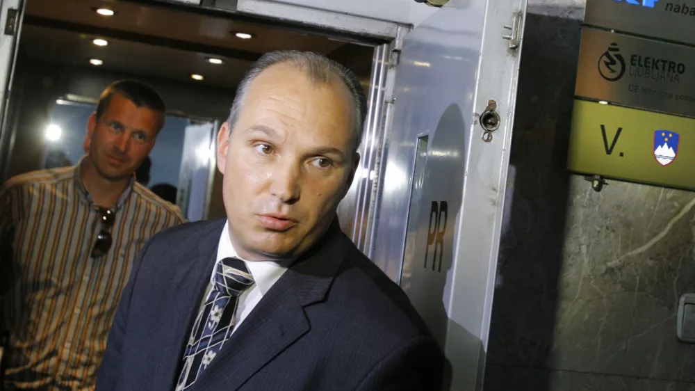 Kristjan Verbič, predsednik Vseslovensko združenje malih delničarjev - VZMD - Skup&scaron;čina SCT - delničarji gradbene družbe odločali o spremembi osnovnega kapitala družbe, in sicer z vplačilom stvarnega vložka oz. s konverzijo terjatev navadnih upnikov. uprava - upravni odpor  /FOTO: Jaka Adamič