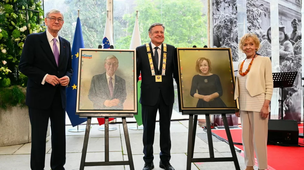 Slavnostna seja Mestnega sveta MOL, častni me&scaron;čani, Danilo Turk, Milena Zupančič