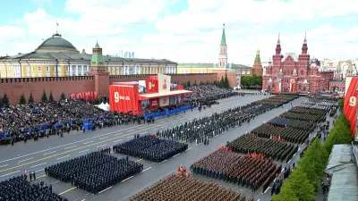 09 May 2025, Russia, Moscow: Russian servicemen march on Red Square during the Victory Day military parade in Moscow. Russia celebrates the 80th anniversary of the victory over Nazi Germany in World War II. Photo: -/Kremlin/dpa - ATTENTION: editorial use only and only if the credit mentioned above is referenced in full