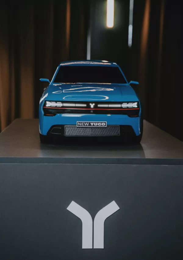 &Scaron;e najbolj se novi yugo od starega razlikuje pri prednji maski / Foto: Cde Media