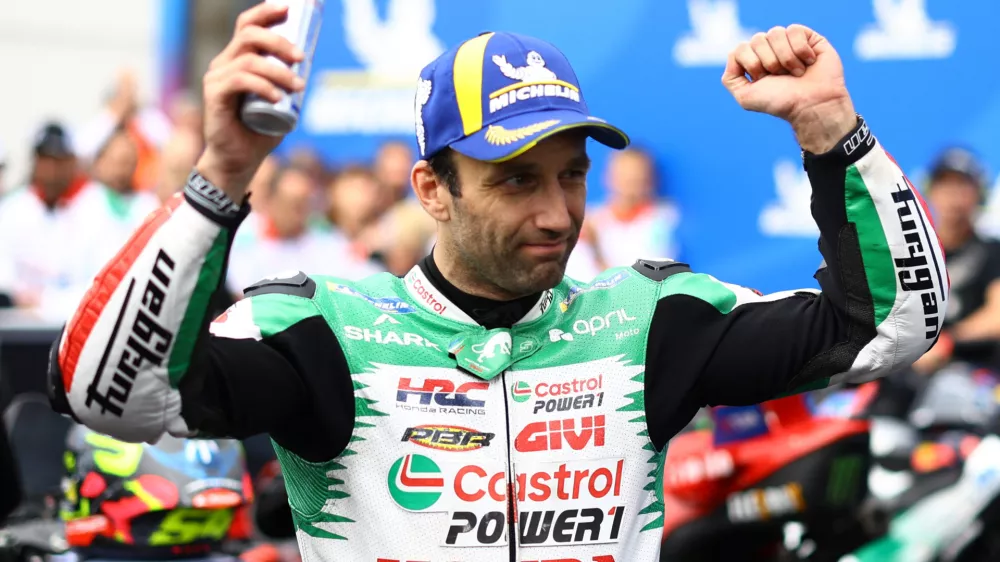 MotoGP - French Grand Prix - Bugatti Circuit, Le Mans, France - May 11, 2025 LCR Honda's Johann Zarco celebrates after winning the MotoGP race REUTERS/Stephane Mahe