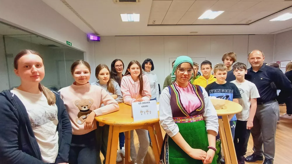 Učenci iz O&Scaron; Orehek so se posvetili spoznavanju makedonske kulinarike. Foto:&nbsp;Tina Jereb