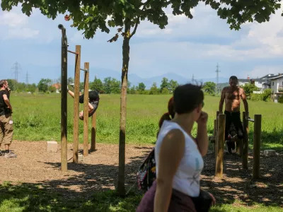V MOL presegajo državno povprečje gibalnih sposobnosti osnovno&scaron;olcev. Pomembno vlogo ima pri tem občina &ndash; tako z dostopnostjo &scaron;portnorekreacijskih dejavnosti kot tudi z razvojem varnih povr&scaron;in za gibanje in aktivni transport. Foto: Bojan Velikonja