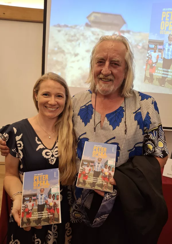 Anja Kovačič in misijonar Tone Kerin / Foto: Meta Černoga