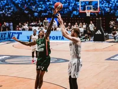 Devin Robinson, Olimpija