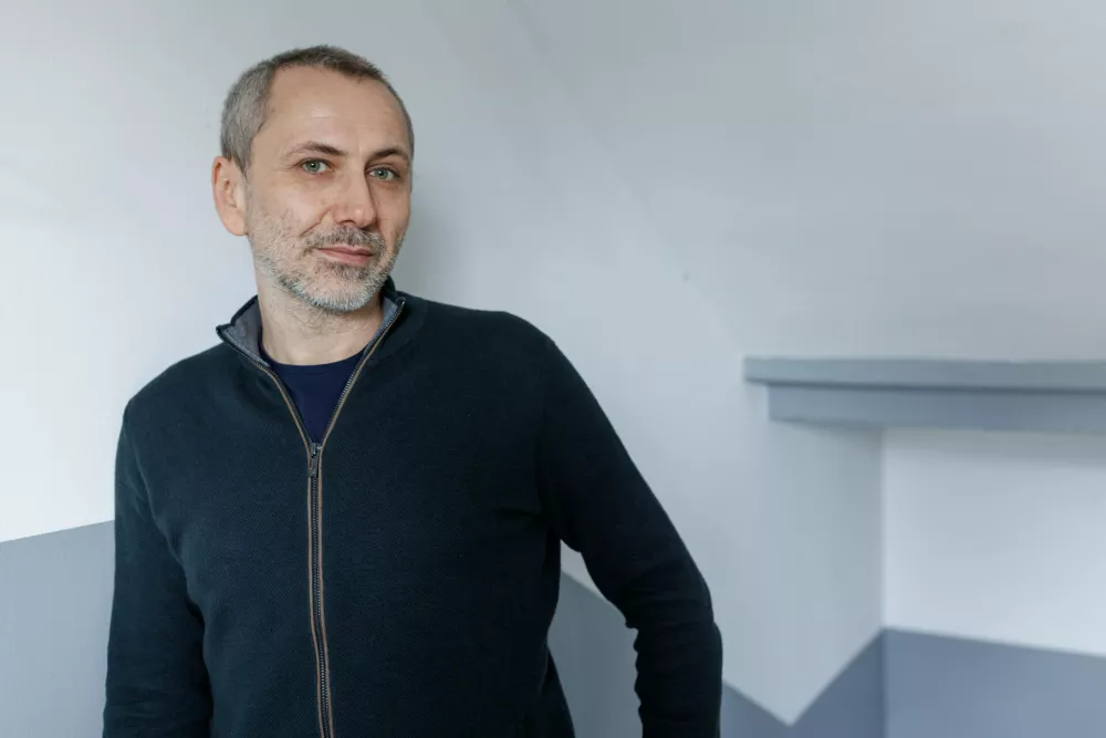 Režiser Oliver FrljićSlovensko mladinsko gledali&scaron;čeFotografija: Matej Pov&scaron;e