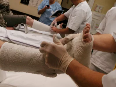 KC - Klinični center- Urgenca, zdravstvo - Urgentni kirur&scaron;ki blok - mavčarna - po&scaron;kodba - //FOTO: Luka Cjuha