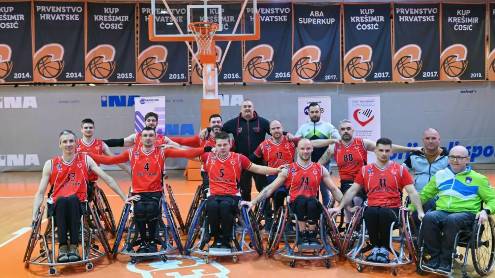 Slovenski ko&scaron;arkarji so v rednem delu uvrstili v finale, ki bo v soboto, 17. maja, ob 18. uri v ljubljanski Hali Tivoli. Foto: ZSIS