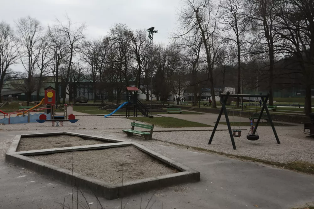 06.02.2025. Bloudkov park, otro&scaron;ko igri&scaron;če v parku Tivoli. Foto: Bojan Velikonja 