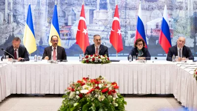Turkish Foreign Minister Hakan Fidan chairs a meeting between Ukrainian and Russian negotiators in Istanbul, Turkey, May 16, 2025. Arda Kucukkaya/Turkish Foreign Ministry/Handout via REUTERS ATTENTION EDITORS - THIS PICTURE WAS PROVIDED BY A THIRD PARTY. NO RESALES. NO ARCHIVES.