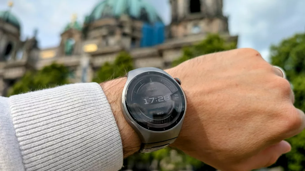 Pametna ura Huawei watch 5&nbsp;Foto:&nbsp;Aljaž Potočnik