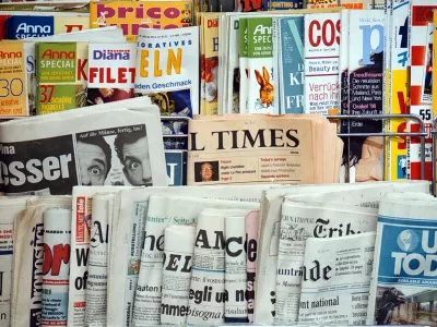 Časopisi, trafika - tiskani mediji - / Foto: Matej Pov&scaron;e