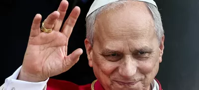 Pope Leo XIV waves as he leaves the basilica of Saint Paul Outside the Walls, in Rome, Italy, May 20, 2025. REUTERS/Yara Nardi