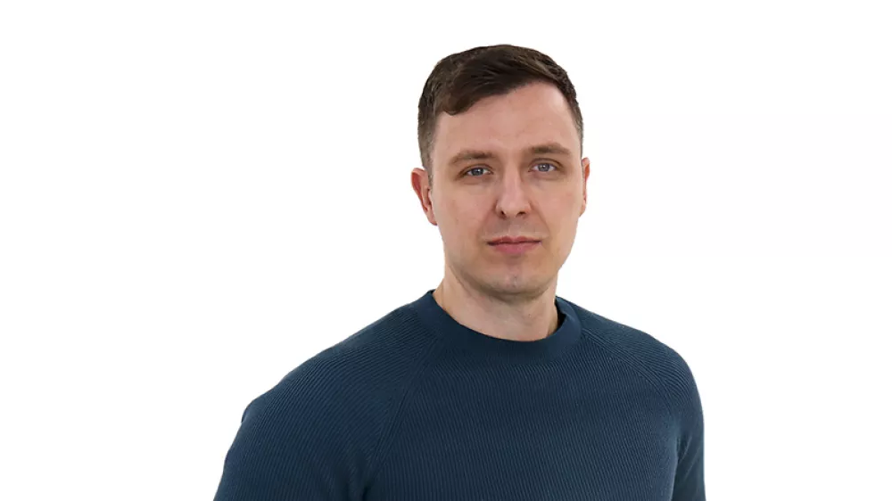 Anže LebingerZA ONLINE - Redakcija Dnevnik 2024 - portreti za komentarje in kolumne - kolumnisti - komentatorji &ndash; novinarji - //FOTO: Tomaž Skale