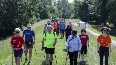 - 25. 05. 2024 - Akcija Nedeljskega dnevnika - dan nordijske hoje v Čatežu  //FOTO: Jaka Gasar / Foto: Jaka Gasar