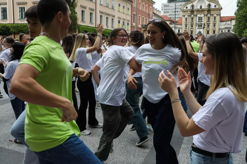  21.05.2025. Parada ljubljanskih maturantov, ples četvorka. Foto:Bojan Velikonja 