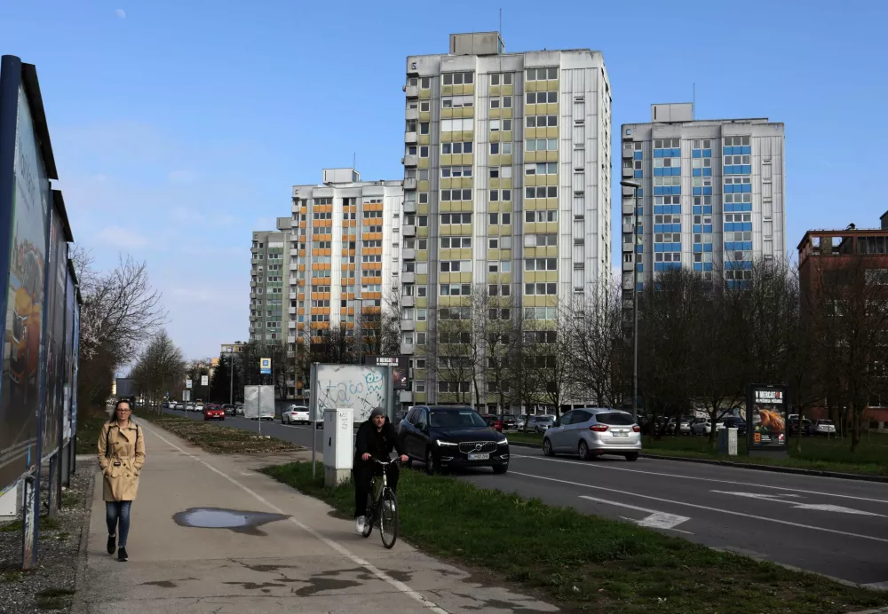 Ljubljanske soseske, ki so nastajale od petdesetih do devetdesetih let prej&scaron;njega stoletja, so v bistvu zasnovane skladno s sodobnim konceptom 15-minutnega mesta oziroma mesta kratkih poti. Foto: Tomaž Skale&nbsp;