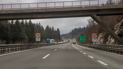 - primorska avtocesta - avtocestni odsek Vrhnika &ndash; Postojna&nbsp;- 07.12.2022 - 50. obletnica prvega avtocestnega odseka Vrhnika&ndash;Postojna v Sloveniji in tudi v takratni Jugoslaviji - gradnja se je začela 22. maja 19, uradno odprtje je bilo 29.decembra 1972&nbsp;//FOTO: Luka Cjuha