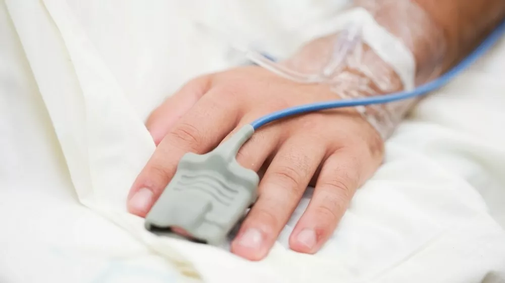 Finger heart monitor on hospital patient,Image: 295609268, License: Royalty-free, Restrictions: Specifically, you may not use the Images in ways or contexts that might reasonably be construed as pornographic, defamatory, libellous or otherwise unlawful;Specifically, you may not use images depicting any model in any unduly controversial or unflattering context, unless accompanied with a statement indicating that the person is a model and the images are being used for illustrative purposes only., Model Release: yes