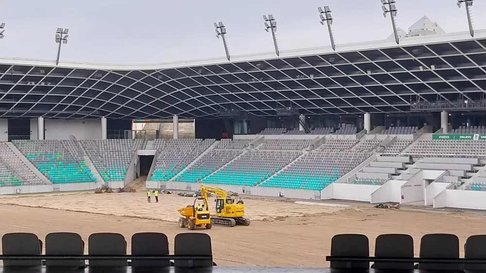 Stožice nogometno igri&scaron;če - celovita prenova zelenice