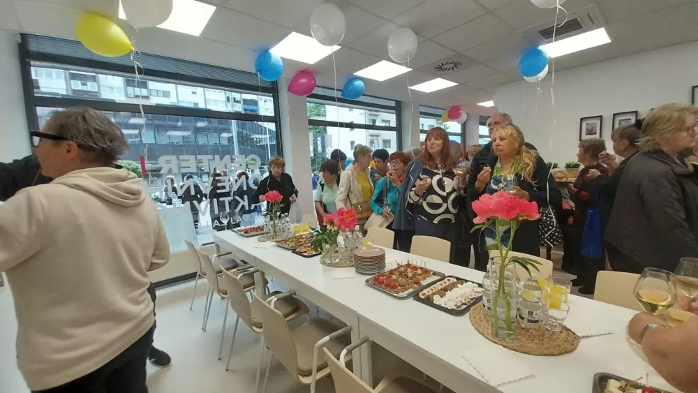 Center dnevnih aktivnosti Domžale, ki so ga odprli na Ljubljanski cesti, je opremljen tudi s kuhinjo.&nbsp;Foto: Vesna Levičnik