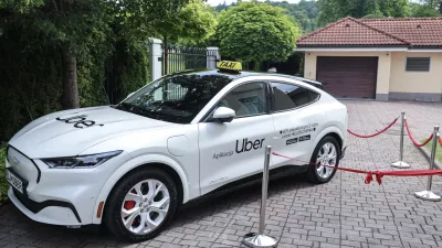 - 20.05.2025 - dogodek ob vstopu Uberja na slovenski trg, ki ga gosti ameri&scaron;ka odpravnica poslov Melania Arreaga; Rezidenca ameri&scaron;kega veleposlanika - Uber//FOTO: Jaka Gasar