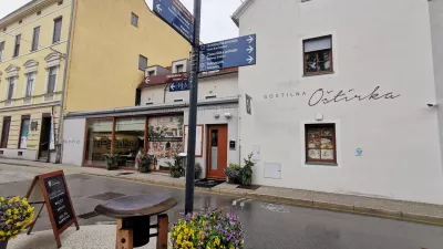 Gostilna O&scaron;tirka