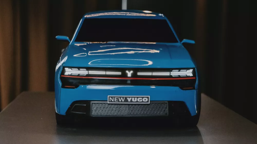 &Scaron;e najbolj se novi yugo od starega razlikuje pri prednji maski