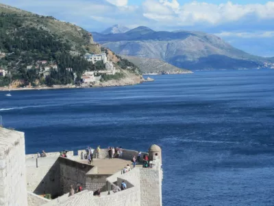 Hrva&scaron;ka, Dubrovnik, obzidje. Foto: Tatjana Pihlar 