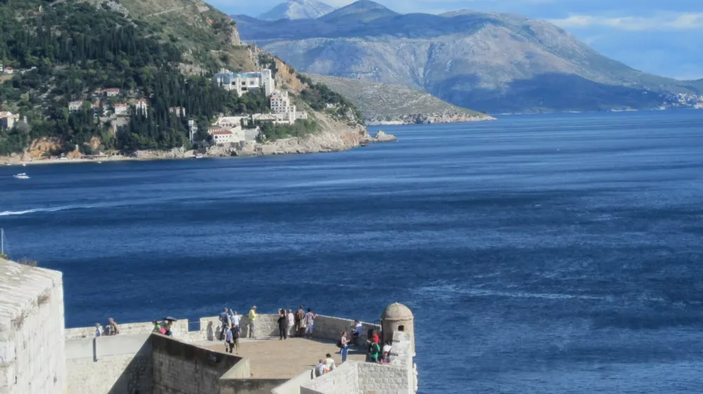 Hrva&scaron;ka, Dubrovnik, obzidje. Foto: Tatjana Pihlar 