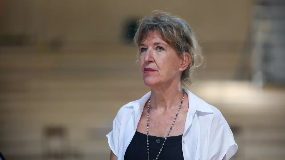 Vesna Jurca Tadel bo na položaju ravnateljice ljubljanske Drame po dogovoru z ministrstvom za kulturo ostala &scaron;e pol leta. F Bojan Velikonja Q