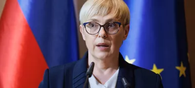 Brdo pri Kranju.Predsednicin forum z naslovom Bivanjska problematika mladih in starejsih - Kljuc do resitev, posvecen iskanju resitev za stanovanjske izzive, s katerimi se soocata tako mlajsa kot starejsa generacija.Izjava za javnost.Predsednica republike Natasa Pirc Musar.