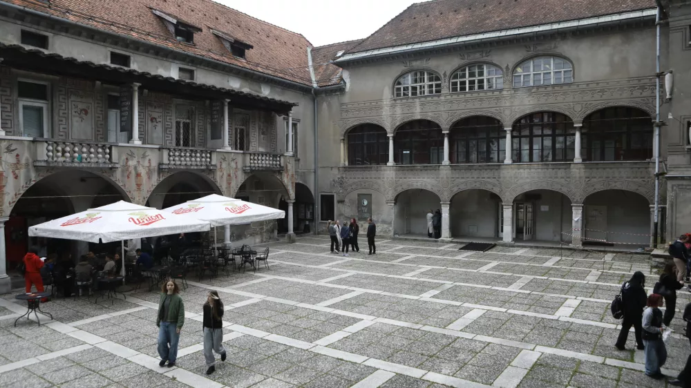 07.05.2025 - Križanke - S&Scaron;OF - Srednja &scaron;ola za oblikovanje in fotografijoFoto: Luka Cjuha