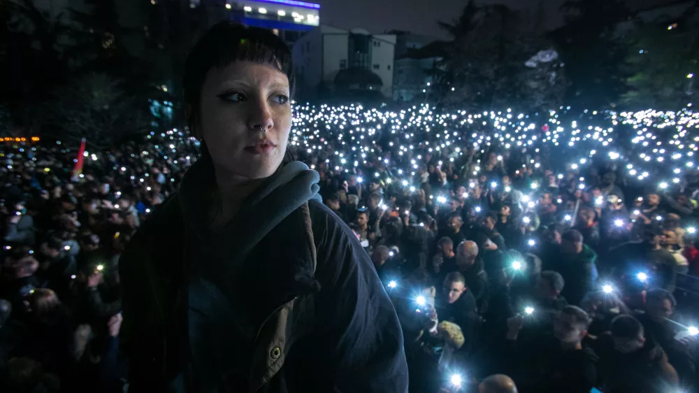 15 minut ti&scaron;ine na trgu Slavija15.3.2025 - Beograd - Srbija - &scaron;tudentski protest - največji shod v zgodovini SrbijeFoto: Luka Cjuha