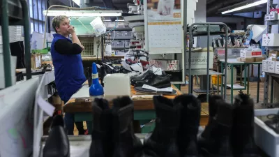 V raz&scaron;iritev proizvodnih zmogljivosti v BiH za 1100 kvadratnih metrov je Alpina vložila milijon evrov. Foto: Jaka Gasar&nbsp;