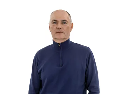 Bo&scaron;tjan IsteničZA ONLINE - Redakcija Dnevnik 2024 - portreti za komentarje in kolumne - kolumnisti - komentatorji &ndash; novinarji - portret //FOTO: Luka Cjuha