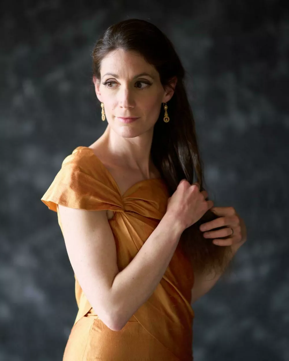 Francoski mezzosopranistki H&eacute;l&egrave;ne Fauch&egrave;re je v Žurajevi operi Razcvet zaupana naslovna vloga Aurelie. Foto: arhiv umetnice