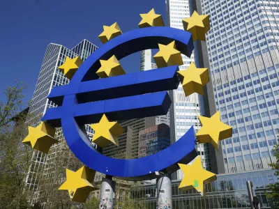 FILE - A view of the European currency Euro sculpture, at Germany's main financial district in Frankfurt, Germany, Wednesday, April 9, 2025. (AP Photo/Martin Meissner, File)