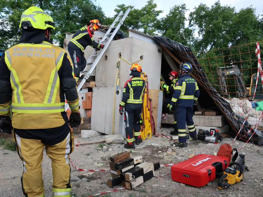 Vaja potres 2025, Nova Gorica, Gorica, simulacija potresa, re&scaron;evanje, gasilci, re&scaron;evalci, / Foto: Nata&scaron;a Bucik Ozebek