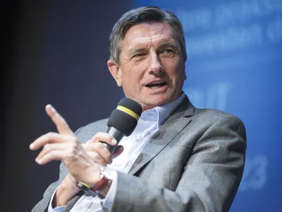 Steverjan, Sedejev dom.Pogovor bivsega predsednika republike Boruta Pahorja z mladimi iz zamejstva, Koroske in Argentine.