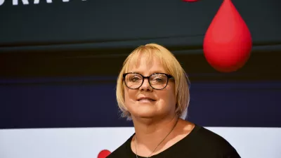 Alenka Rak, članica dru&scaron;tva: Bodite dobri, bodite hvaležni. In ne želite drugim tistega, česar ne bi želeli sebi. Življenje te nauči, da zraste&scaron; iz bolečine, čeprav velikokrat znova pade&scaron;. Ampak &ndash; gre&scaron; naprej.