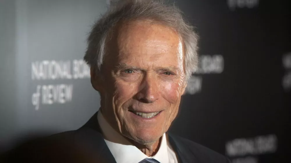 Director Clint Eastwood arrives for the National Board of Review gala in the Manhattan borough of New York January 6, 2015.   REUTERS/Carlo Allegri/File Photo