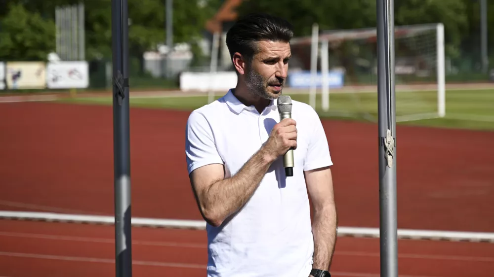 Luka Elsner- 06.06.2024 - Slovesnost ob odkritju spominske plo&scaron;če Marka Elsnerja ter veteranska tekma kombinirane ekipe Olimpije in Slovana ter beograjske Crvene Zvezde, stadion Kodeljevo, Ljubljana. FOTO: Nik Erik Neubauer