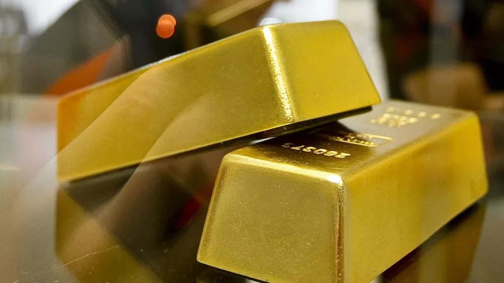 Ljubljana, Gospodarsko raztavisce. Drugi slovenski kongres plemenitih kovin in surovin. Zlato. Zlate palice. Foto: Stanko Gruden/STA