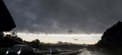- Nevihta, nevihtni oblak. Štajerska avtocesta Maribor Ljubljana- 19.07.2023 – vreme - oranžno opozorilo za celotno Slovenijo – nevihtni pas - nevihte //FOTO: Bojan Velikonja