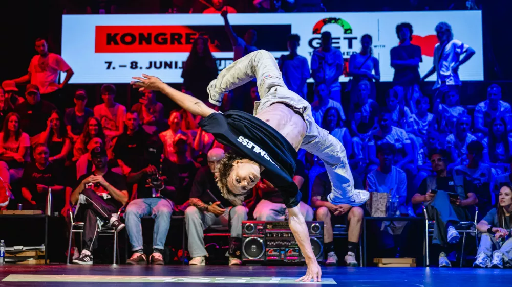 Ljubljana gosti enega najbolj odmevnih uličnih plesnih festivalov. Foto: Nik Bertoncelj