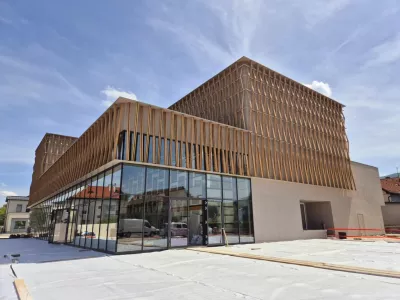 Medgeneracijski &scaron;portni kompleks Ribnica