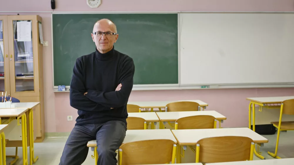 - 30.03.2015 - Gregor Pečan, ravnatelj O&Scaron; Janka Modra iz Dola pri Ljubljani in novi predsednik Združenja ravnateljic in ravnateljev osnovnih in glasbenih &scaron;ol//FOTO: Tomaž Skale