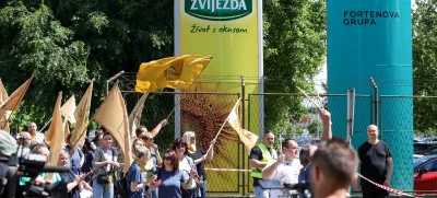 29.05.2025., Zagreb - Sindikat zaposlenih u poljoprivredi, prehrambenoj i duhanskoj industriji i vodoprivredi Hrvatske odrzali su prosvjed podrske radnicima Zvijezde i PIK Vrbovca. Photo: Matija Habljak/PIXSELL