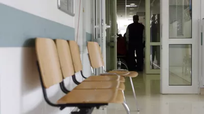 - zdravstvo - Zdravstveni dom Vič - čakalnica - Splo&scaron;na stavka dela javnega sektorja 2012 zaradi varčevalnih ukrepov vlade - sodelovalo med 80.000 in 90.000 javnih uslužbencev v dejavnostih &scaron;olstva, vzgoje, zdravstva, socialnega varstva, policije in veterine. protest-javni uslužbenci //FOTO: Bojan Velikonja